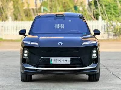 Nio ES8