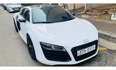 Audi R8