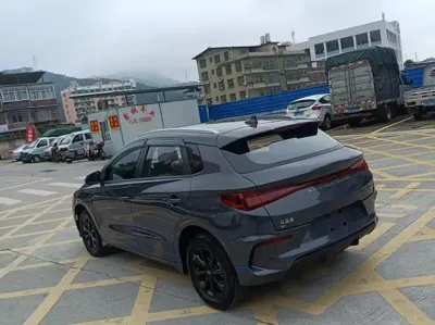 BYD e2