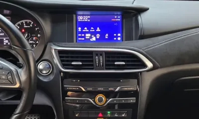 Infiniti Q30