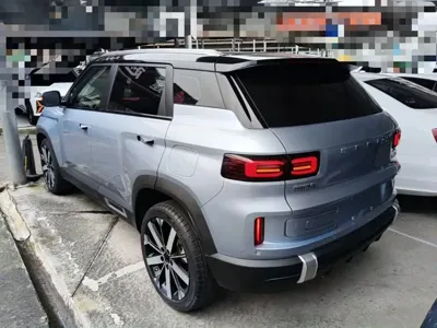 Geely ICON