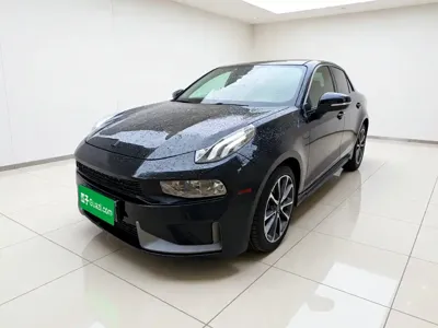 Lynk & Co 03