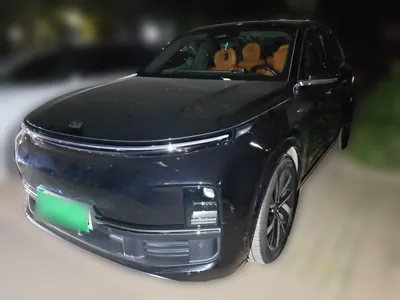 Li Auto L8