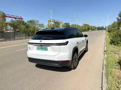 Nio ES7