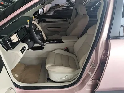 Geely ICON