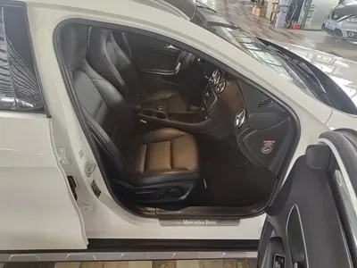 Mercedes-Benz GLA (Import)