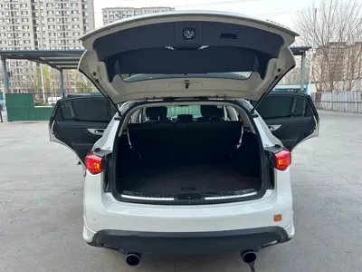 Infiniti FX