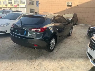 Mazda 3 Axela