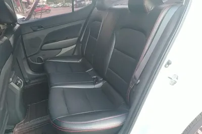 Hyundai Elantra (6th Generation