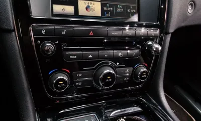 Jaguar XJ