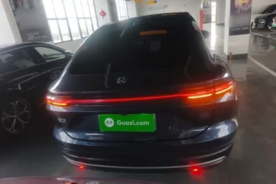 Nio EC6