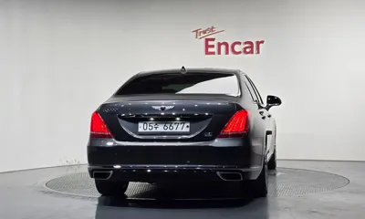 Genesis EQ900