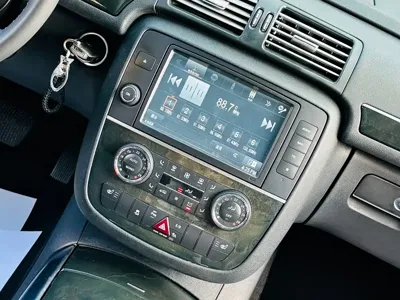Mercedes-Benz R-Class
