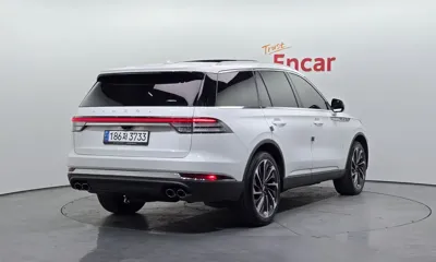 Lincoln Aviator
