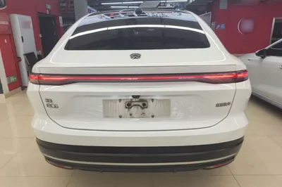 Nio EC6