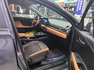 BYD e2