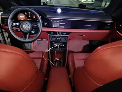 Porsche Macan EV