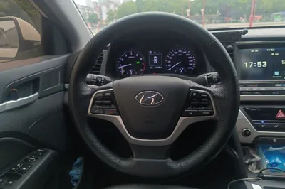 Hyundai Elantra (6th Generation