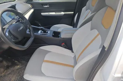 Dongfeng Aeolus E70
