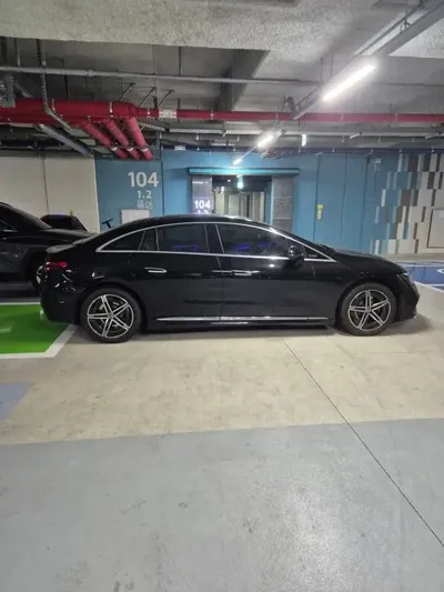 Mercedes-Benz EQE