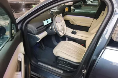 Nio EC6