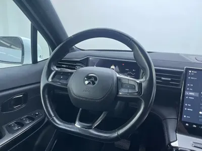Nio EC6