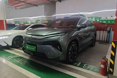 BYD Tang L