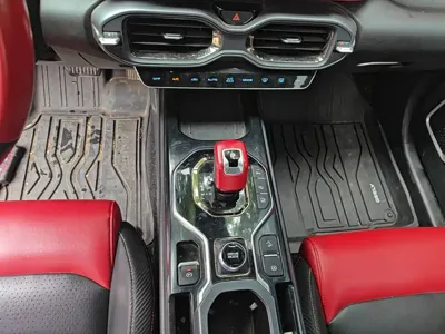 Geely ICON