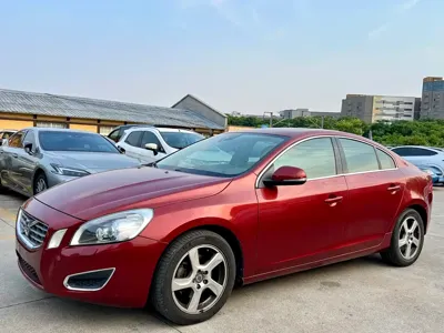 Volvo S60 (Import)