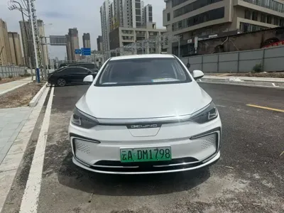 BAIC EU5