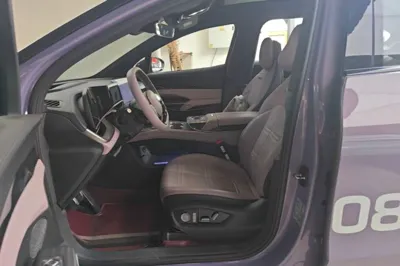Hongqi Tiangong 08