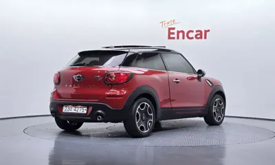MINI Paceman