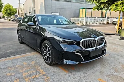 BMW i5