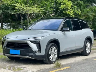 Nio ES8