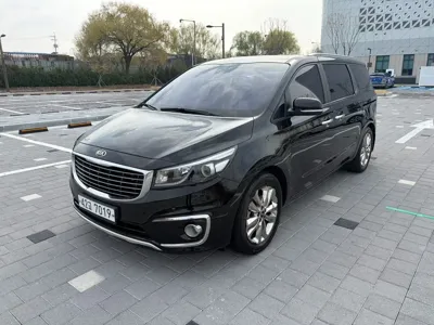 Kia Canival