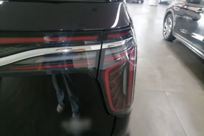 Hongqi HQ9 PHEV
