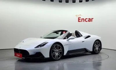 Maserati MC20