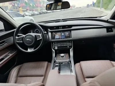 Jaguar XFL