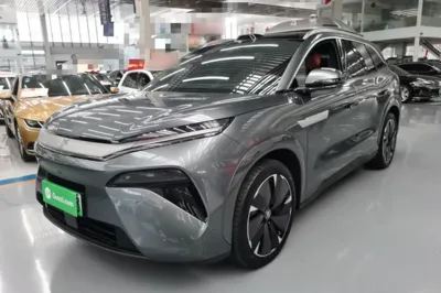 BYD Tang L