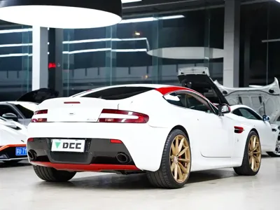 Aston Martin V8 Vantage