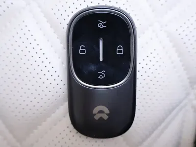 Nio ES8