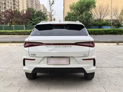 BYD e2