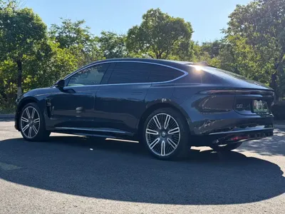 Nio ET9