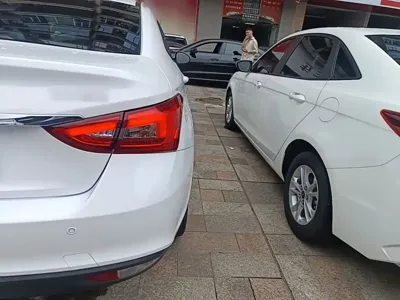 Chery Arrizo 5