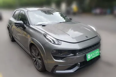 Lynk & Co 02 Hatchback