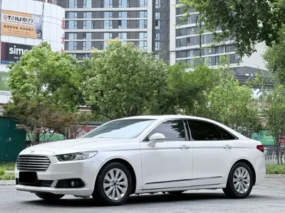 Ford Taurus