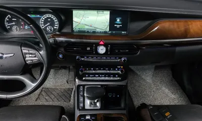 Genesis EQ900