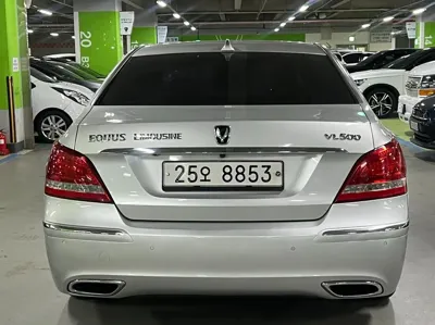 Hyundai Equus