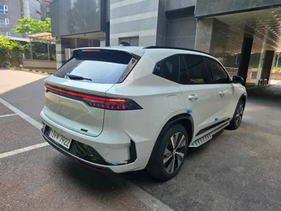 Renault-KoreaSamsung Grand Koleos