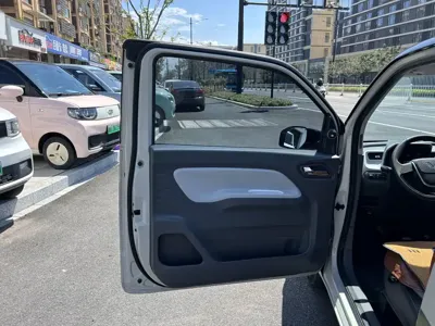Wuling MINIEV